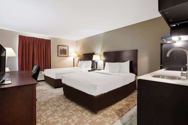Room 14 of 30
