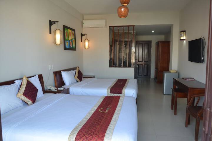 Room 30 of 75