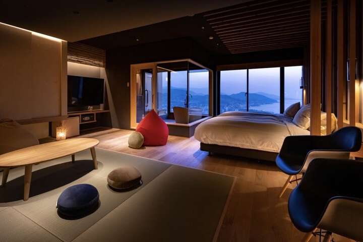 Room 25 of 68