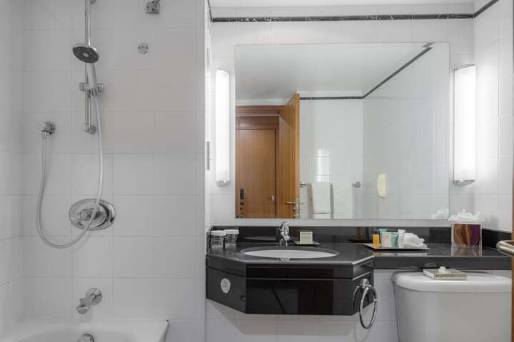 Room 47 of 206