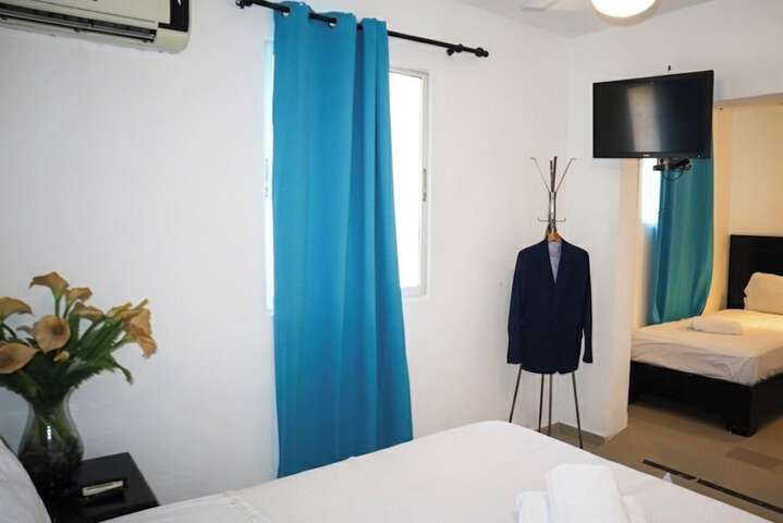 Room 35 of 59