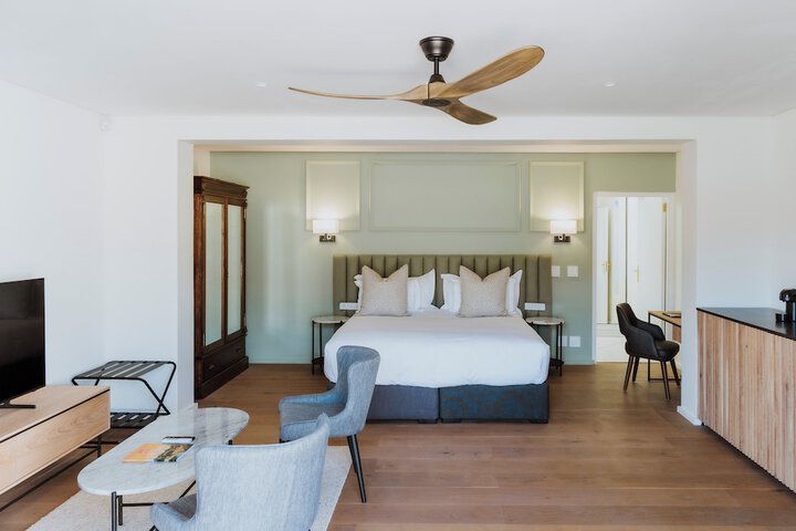 Room 12 of 36