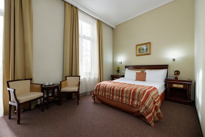 Room 15 of 50