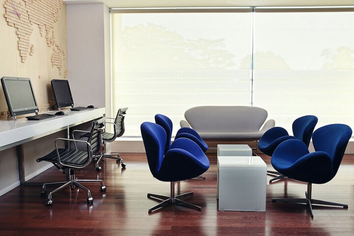 Business Center 150 of 161