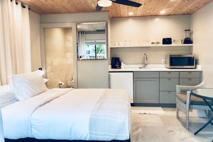 Room 11 of 236