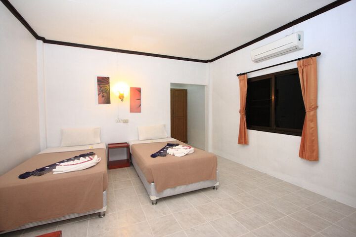 Room 15 of 71