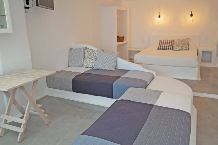Room 16 of 37