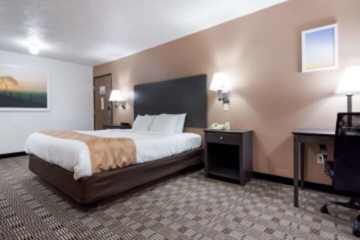 Room 15 of 38
