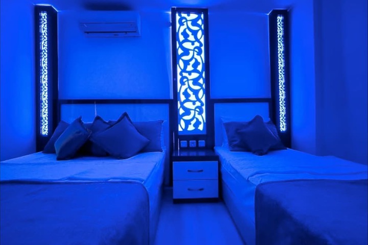 Room 6 of 27