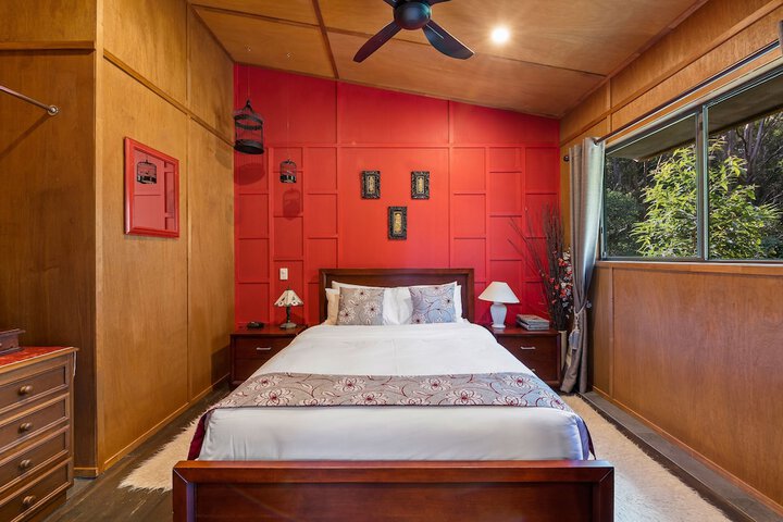 Room 3 of 51