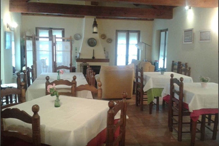 Dining 20 of 36