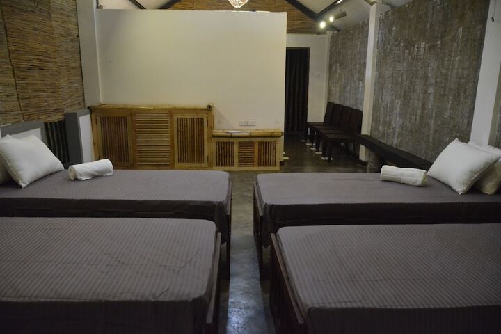 Room 10 of 10