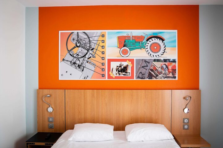 Room 6 of 36