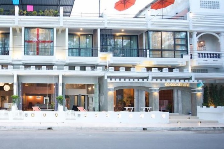 De Sea Almond Hotel Chumphon