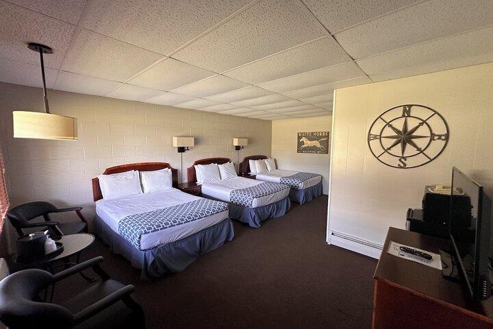 Basic Double Room (3 of 7)