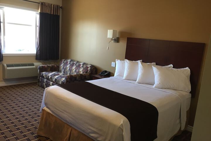 Room 6 of 62