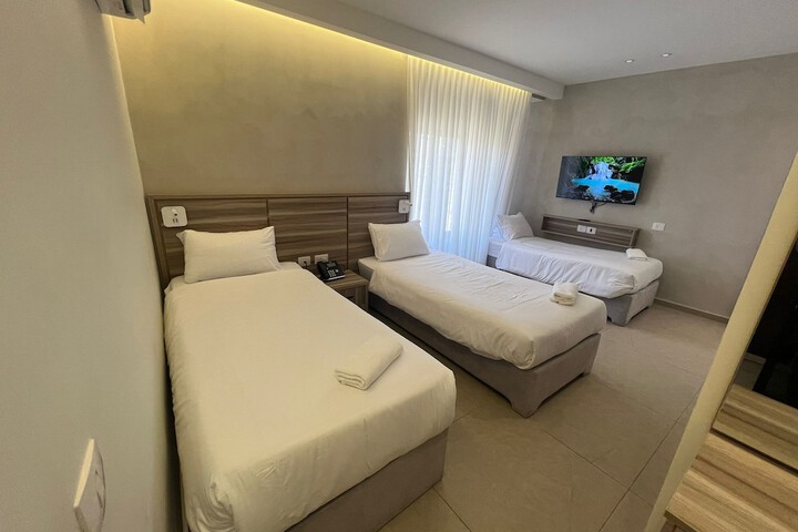 Room 14 of 19