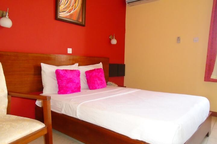 Room 19 of 53