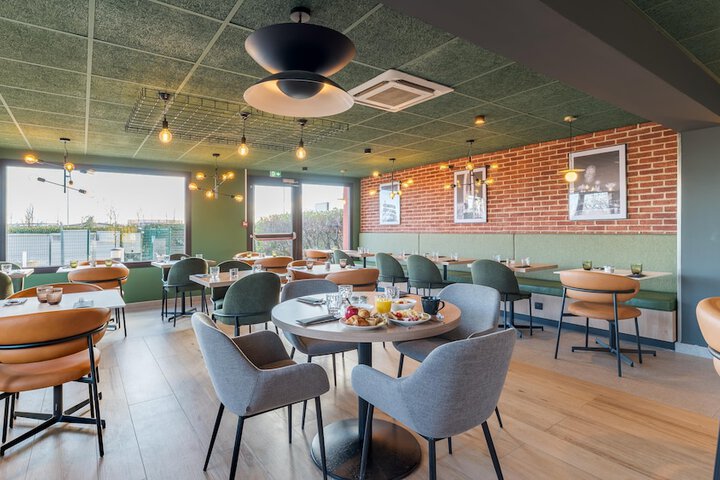 Dining Photos