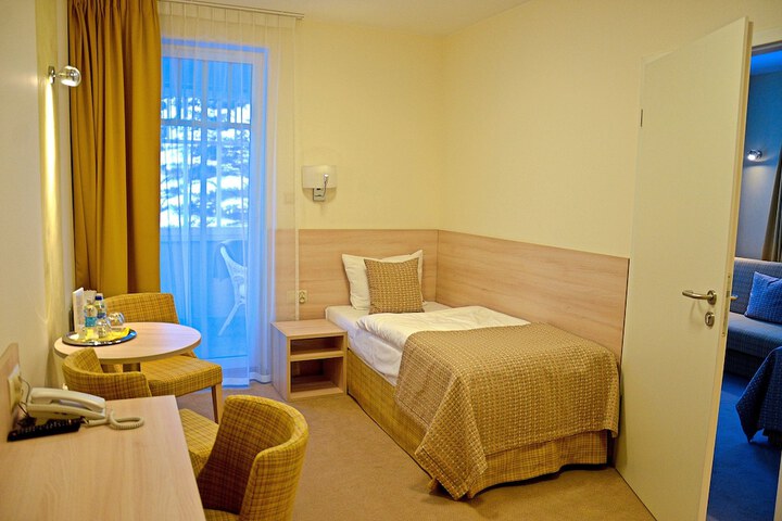Room 17 of 92