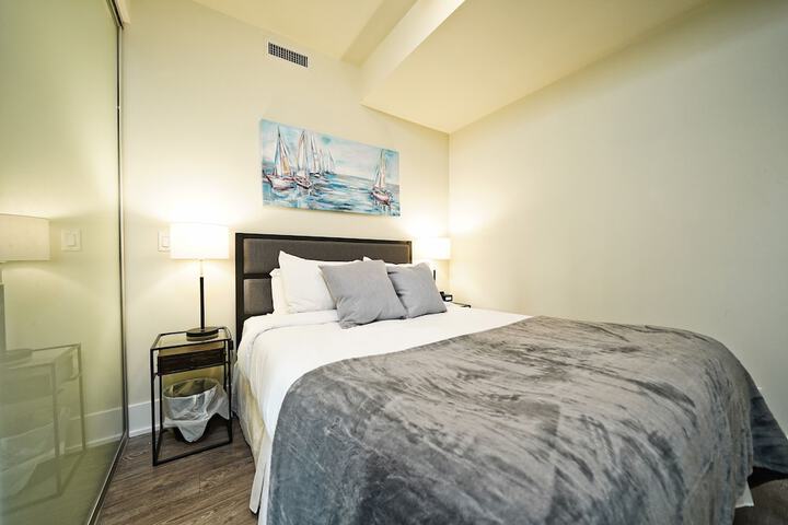 Room 20 of 448