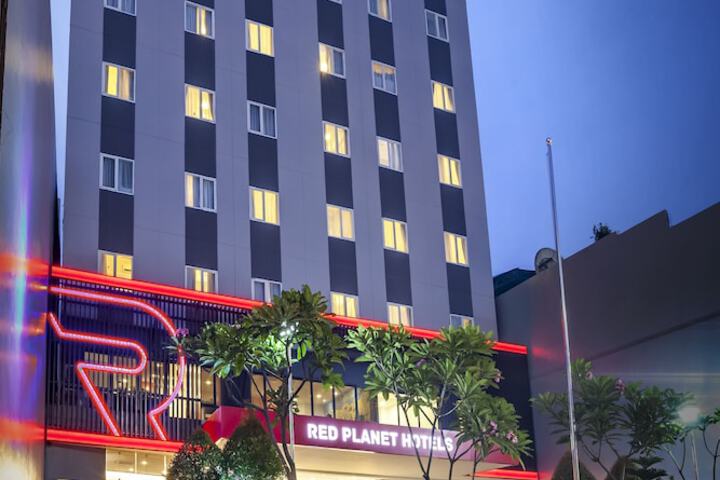 Hotel Exterior