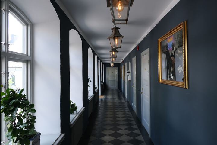 Ballroom/Hall 51 of 58