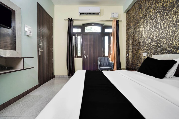 Room 6 of 36