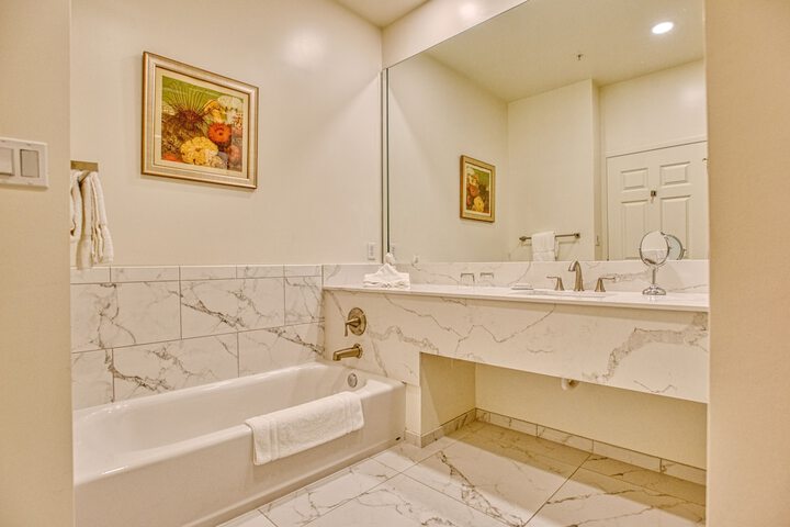 Bathroom sink
