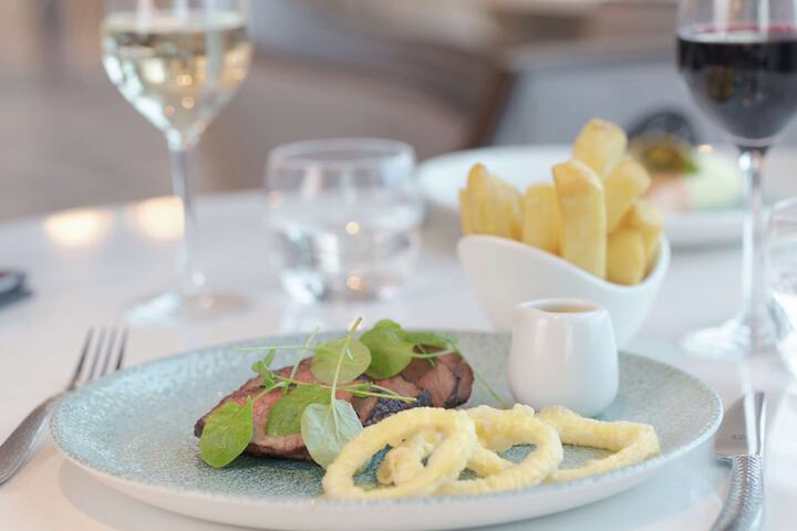 Dining 90 of 206