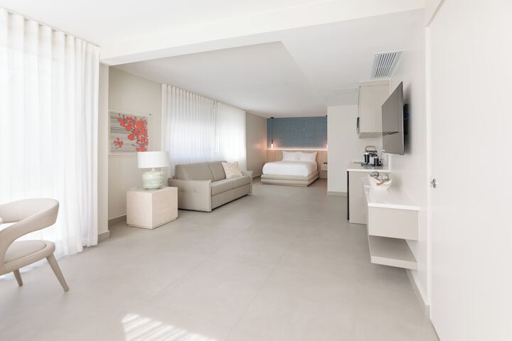 Room 16 of 59