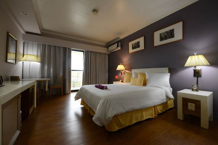 Room 20 of 29
