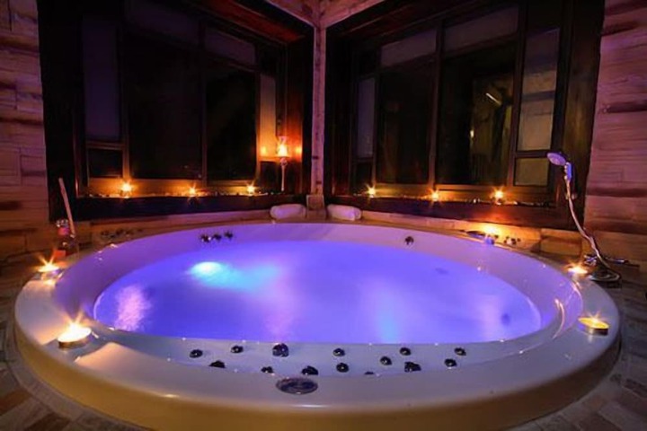 Hot Tub 69 of 91