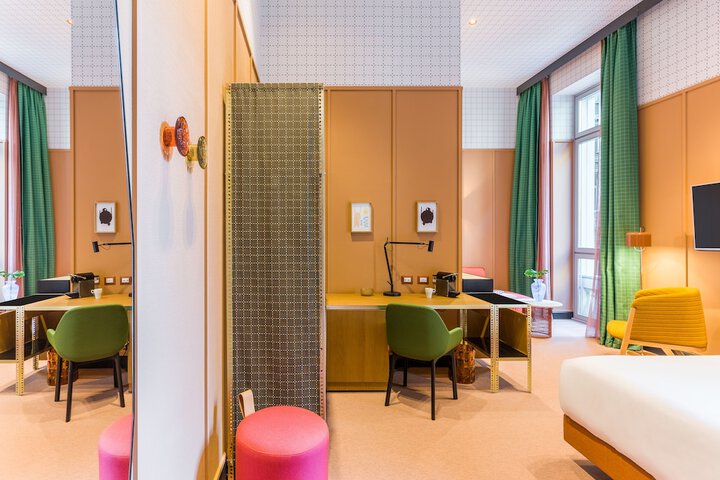 Room 30 of 100