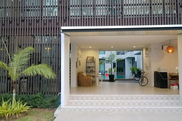Hotel 2 of 69