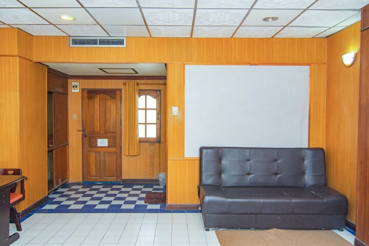 Room 21 of 57