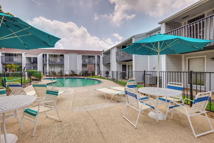 Montgomery Vacation Rental w / Pool Access!