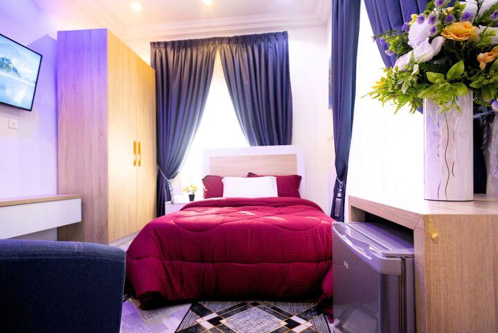 Room 7 of 29