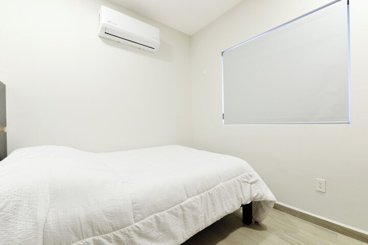 Room 48 of 228