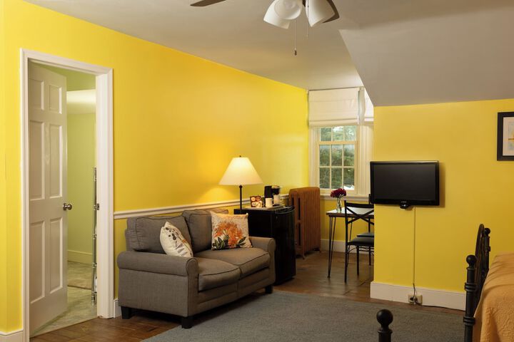 Room 26 of 55