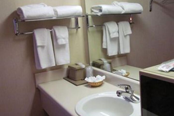 Room 32 of 52