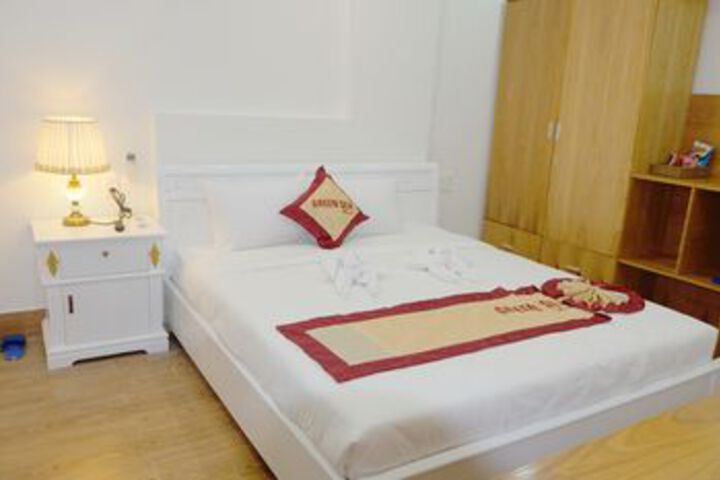 Room 16 of 49