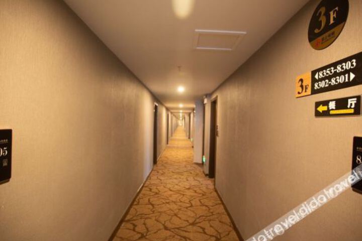 Hotel Interior 6 of 11