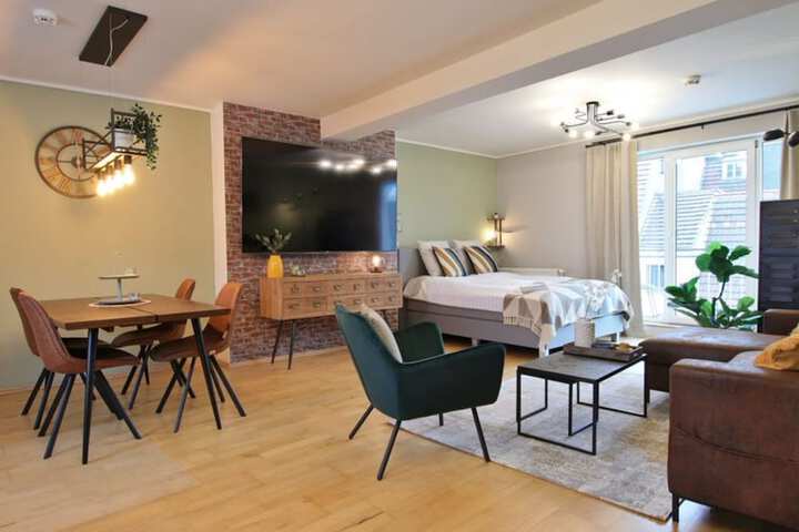 Room 4 of 47