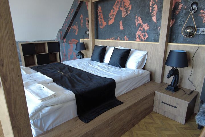 Room 2 of 26