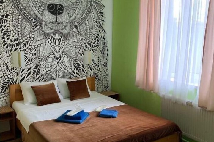 Room 14 of 42