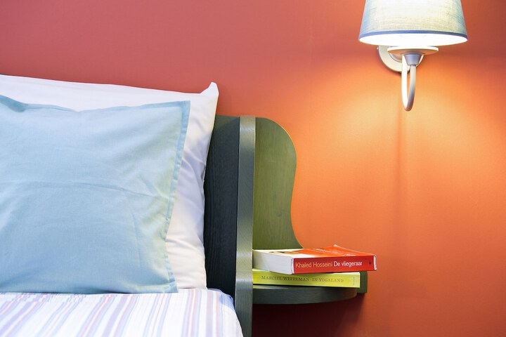 Room 6 of 39
