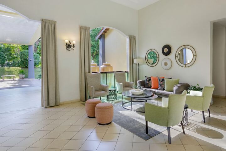 Guest Lobby