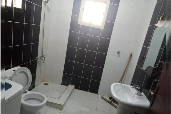 Room 9 of 21
