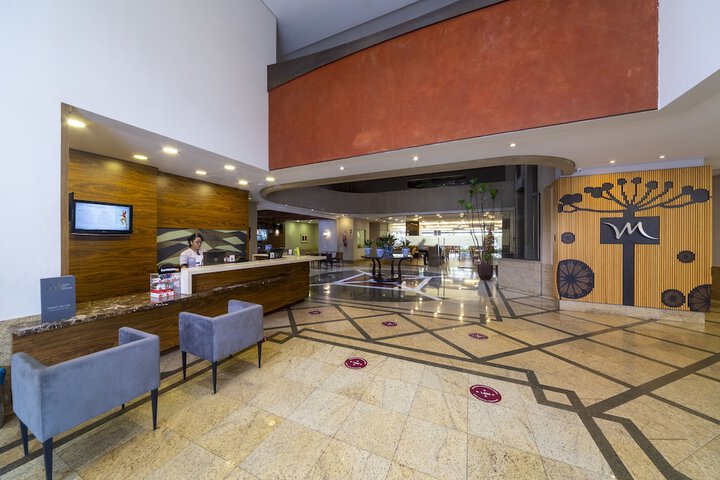 Hotel 2 of 138